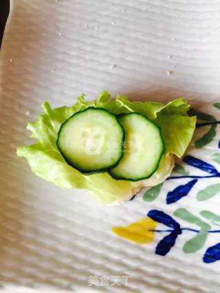 Flower Toast Beef Burger recipe