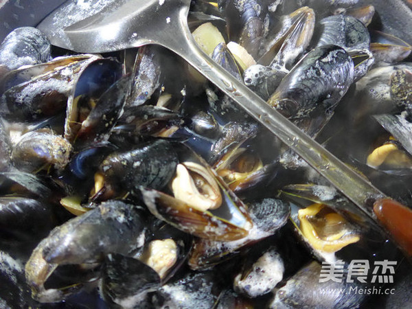 Brine Mussels recipe