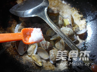 Stir-fried Clams recipe