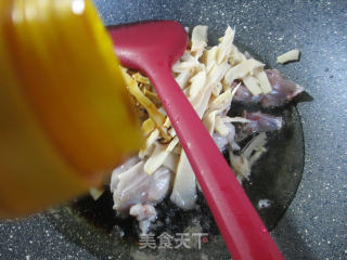 Braised Bullfrog with Bamboo Shoots recipe