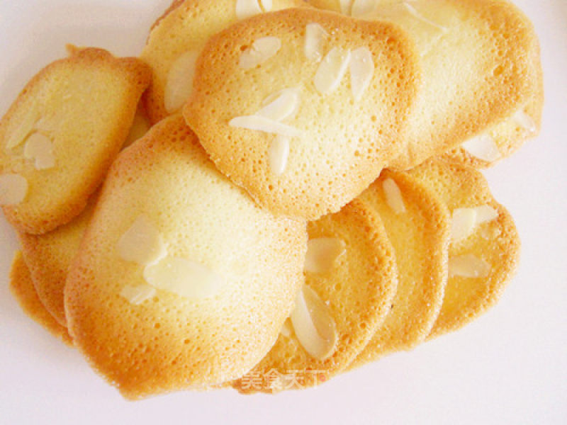 [almond Tile Crisp] Crisp and Delicious Desserts Make You Unable to Stop One by One recipe
