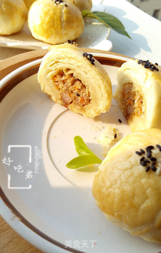 Su-style Mustard and Fresh Meat Mooncakes recipe