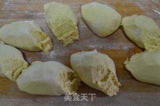 Handmade Cornmeal Buns recipe