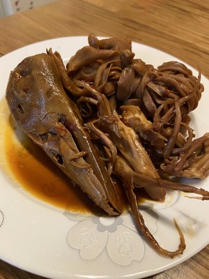 Braised Duck Head, Duck Tongue and Duck Intestines Three-piece Set recipe