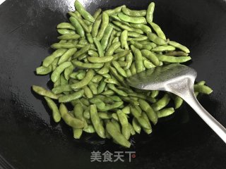 Smelling Stinky, Eating Fragrant Stinky Edamame recipe