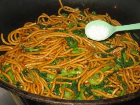 Stir-fried Noodles with Chicken Festive Pork recipe