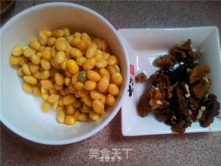 Soy Milk with Walnuts and Soy recipe