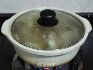 [soybean, Lotus Root and Trotters Soup] recipe