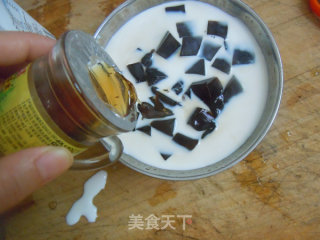 Homemade No-additive Refreshing Drink---xiancao Honey recipe