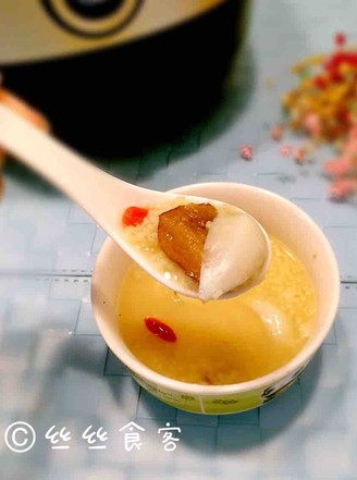 Health Congee with Red Dates, Coix Seed and Lily recipe