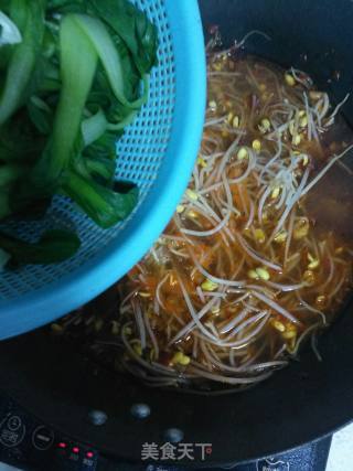 Green Vegetables, Bean Sprouts and Tofu in Claypot recipe