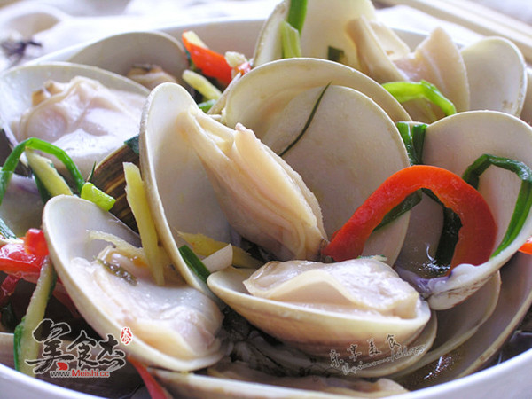 Fried Clams with Red Pepper recipe