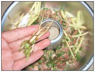 Steamed Cilantro Meatballs recipe
