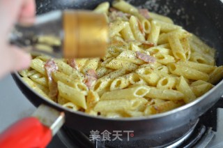 Convenient and Delicious Pasta without Frying White Sauce-bacon White Sauce Pasta recipe