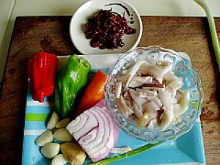 Squid with Sizzling Black Bean Pepper recipe