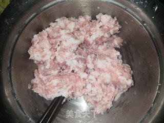 Multigrain Pork Sauerkraut Fried Bun recipe