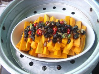 Steamed Pumpkin with Soy Sauce and Garlic recipe