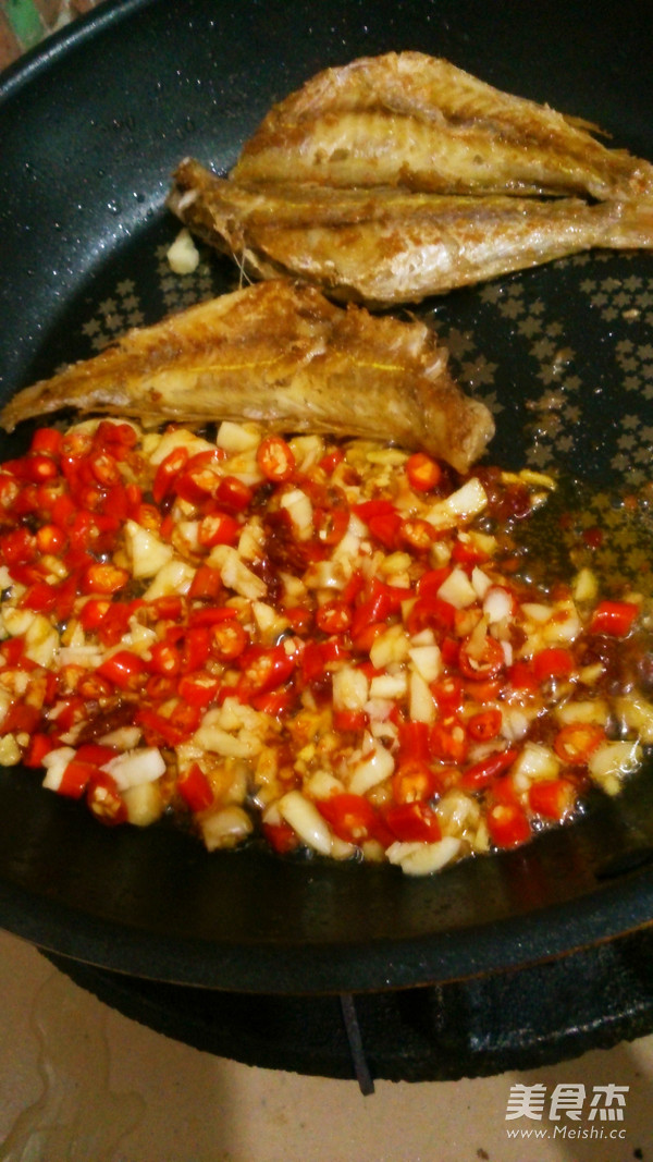 Spicy Red Shirt Fish recipe