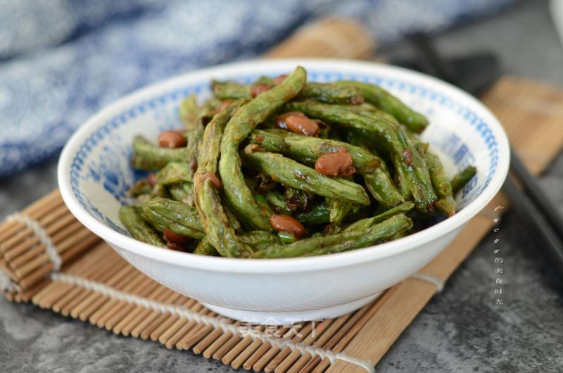 Stir-fried Carobs with Soy Sauce recipe