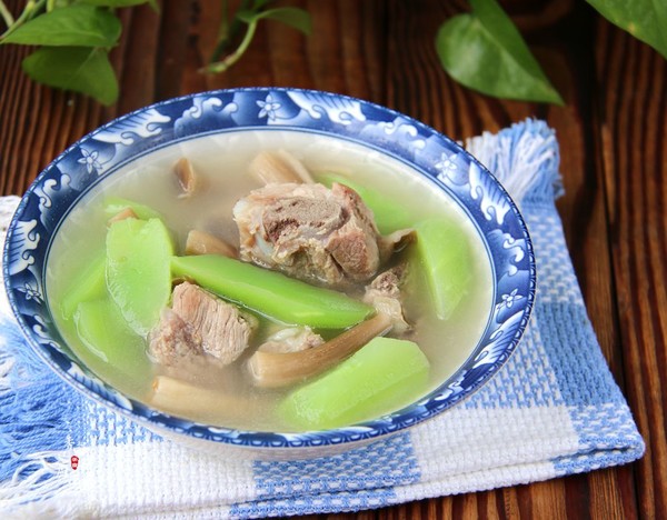 Antler Mushroom Ribs Lettuce Soup recipe