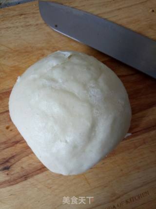 Egg-flavored Steamed Buns recipe