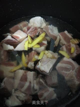 Stewed Beef Brisket with Radish recipe