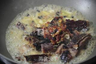 Stir-fried Preserved Fish with Chopped Pepper recipe