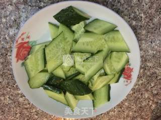 Scrambled Eggs with Cucumber and Fungus recipe