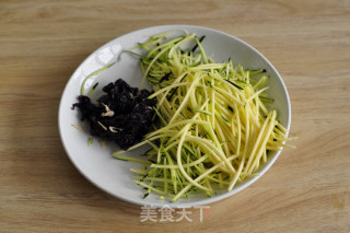 Seaweed and Pumpkin Pimple Noodles recipe