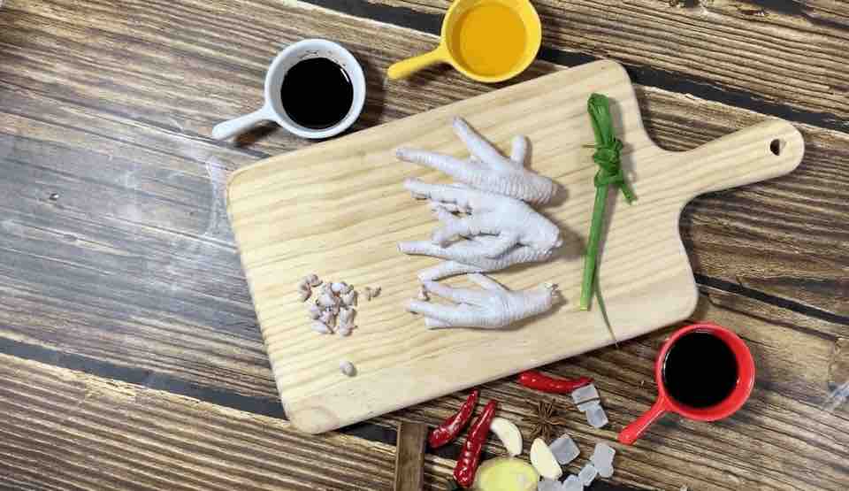 The Chicken Feet are Fragrant and Soft, Delicious to The Cd recipe