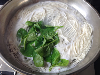 Sprout Meat Noodles recipe