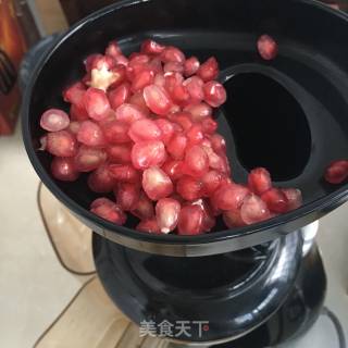 Freshly Squeezed Pomegranate Juice recipe