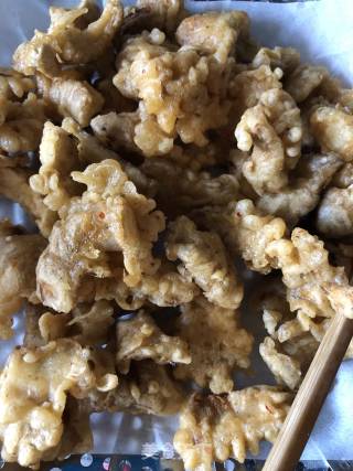 Waste Utilization-fried Shiitake Mushroom Roots recipe