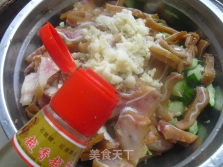 Pork Ears with Minced Garlic and Cucumber recipe