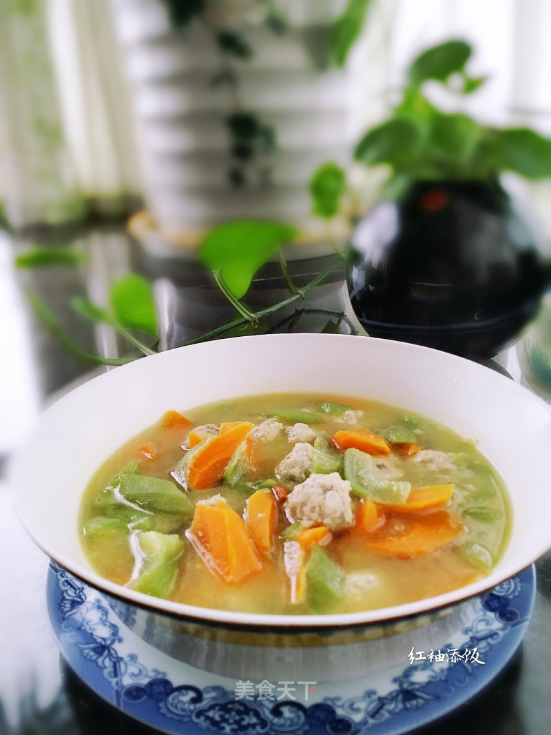 Carrot Loofah Soup recipe