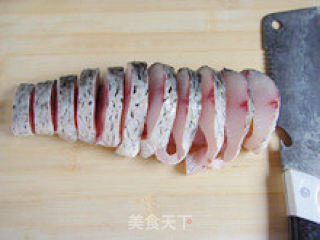 Benefit Intestines and Eyesight-steamed Grass Carp recipe