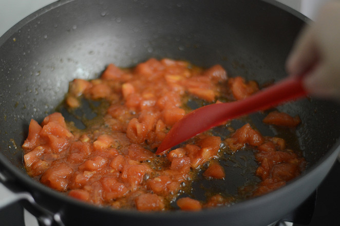 Pasta with Beef Sausage and Tomato Sauce recipe