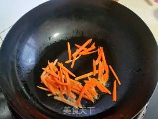 Stir-fried Shredded Pork with Rice and Green Pepper recipe