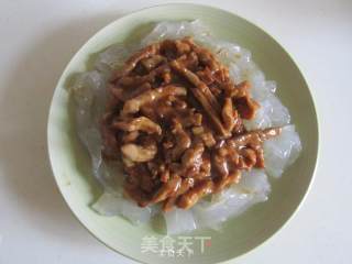 Coriander Shredded Pork with Peeled recipe