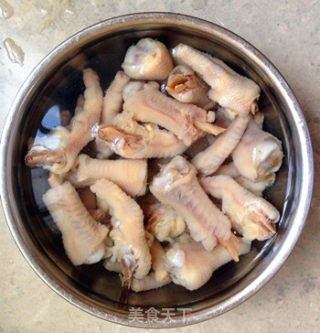Pickled Pepper Chicken Feet recipe