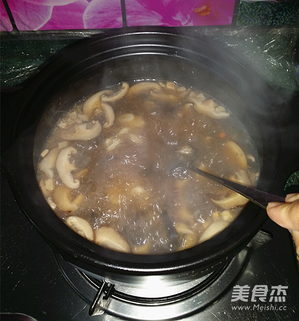 Chicken Shredded Yam Black Pepper Hot and Sour Soup recipe