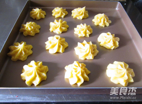 Meringue Puffs recipe