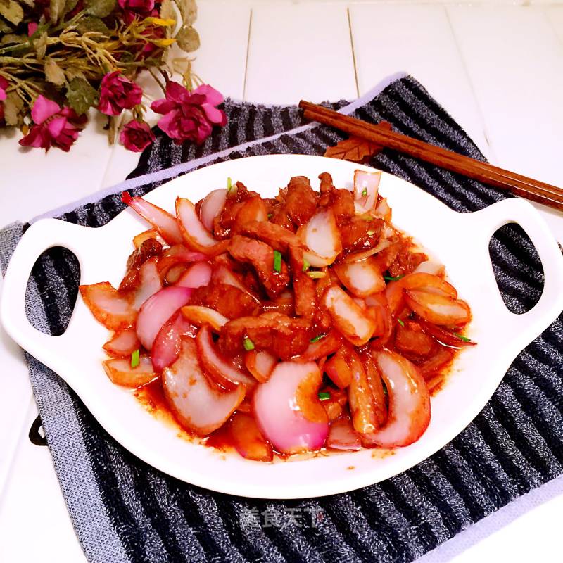 #trust之美#stir-fried Beef Tenderloin with Onion recipe