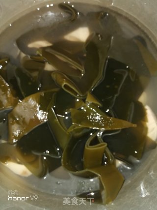 Lotus Root Seaweed Soup with Meatballs recipe