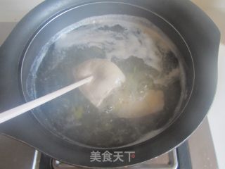Lettuce and Fungus Mixed with Shredded Chicken recipe