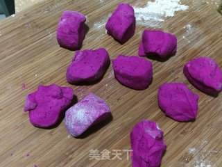 Dragon Fruit and Chestnut Bun recipe