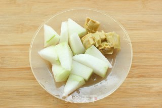 Winter Melon and Bamboo Shoot Tip Soup recipe