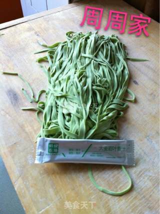 Handmade Noodles with Green Sauce recipe