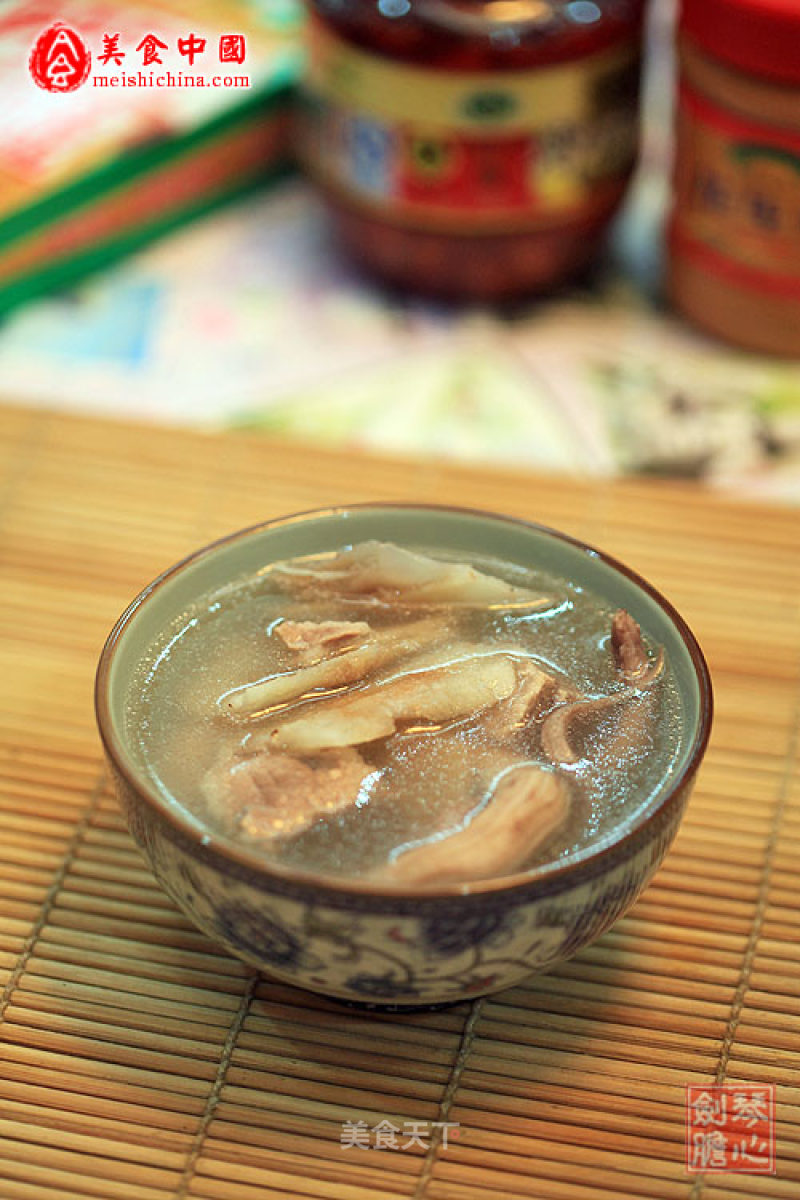 [cantonese Cuisine] Dampness Water Snake Soup recipe