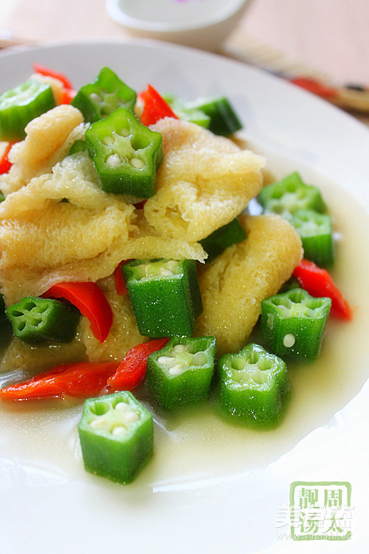 Fried Bamboo Fungus with Okra recipe